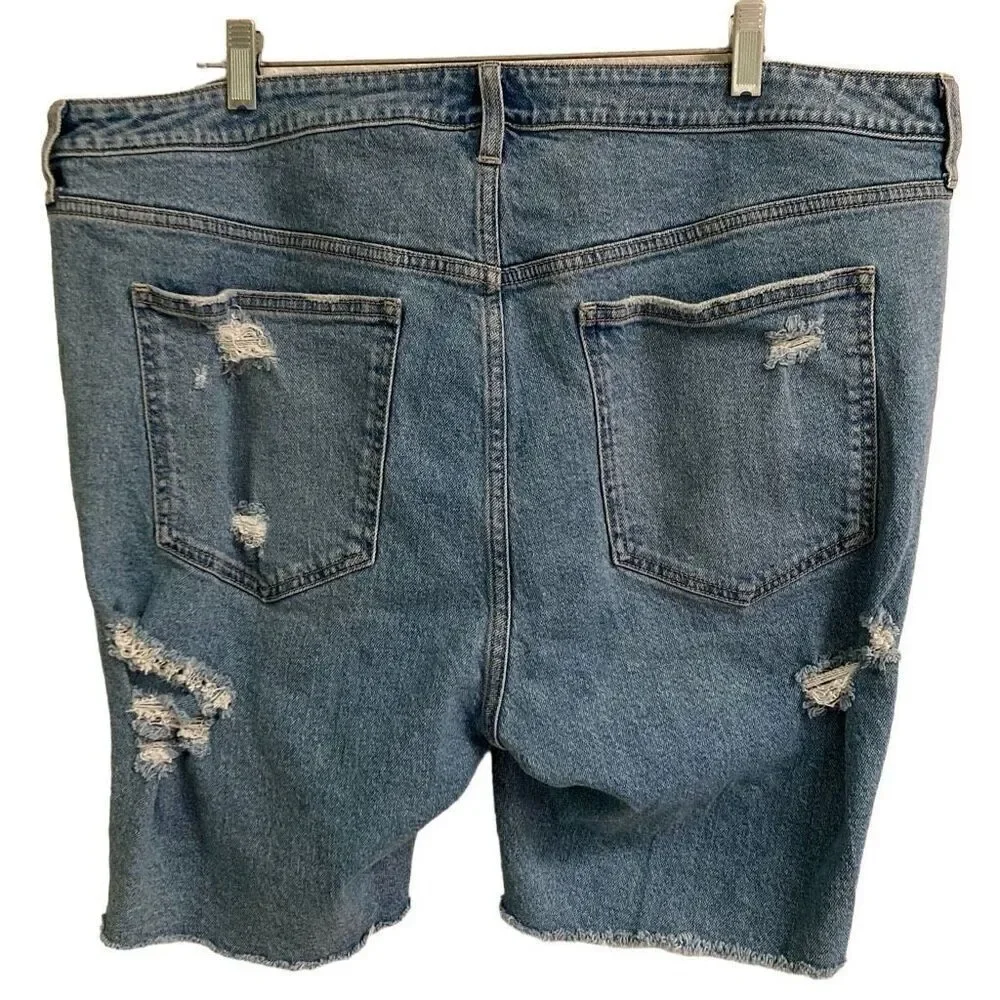 Torrid Boyfriend Shorts 18 Distressed Bermuda Cut Off Jean‎ Stretch Button Fly ￼